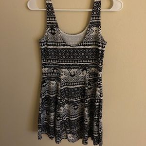 Aztec pattern H&M dress - size 8 (medium)